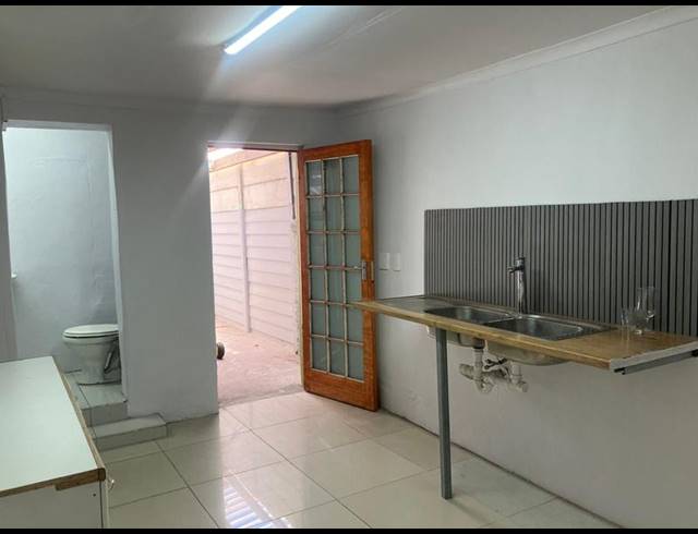 2 BEDROOM PROPERTY TO RENT IN NEW WOODLANDS